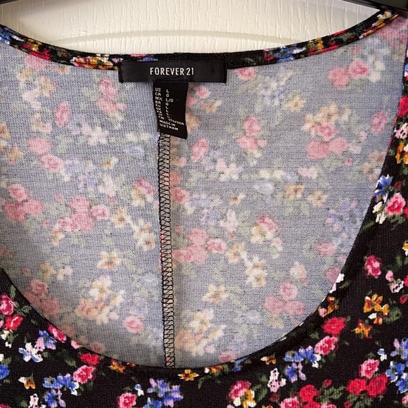 ✨SOLD✨Forever 21 Floral Print 3/4 Sleeve Dress - Picture 4 of 7